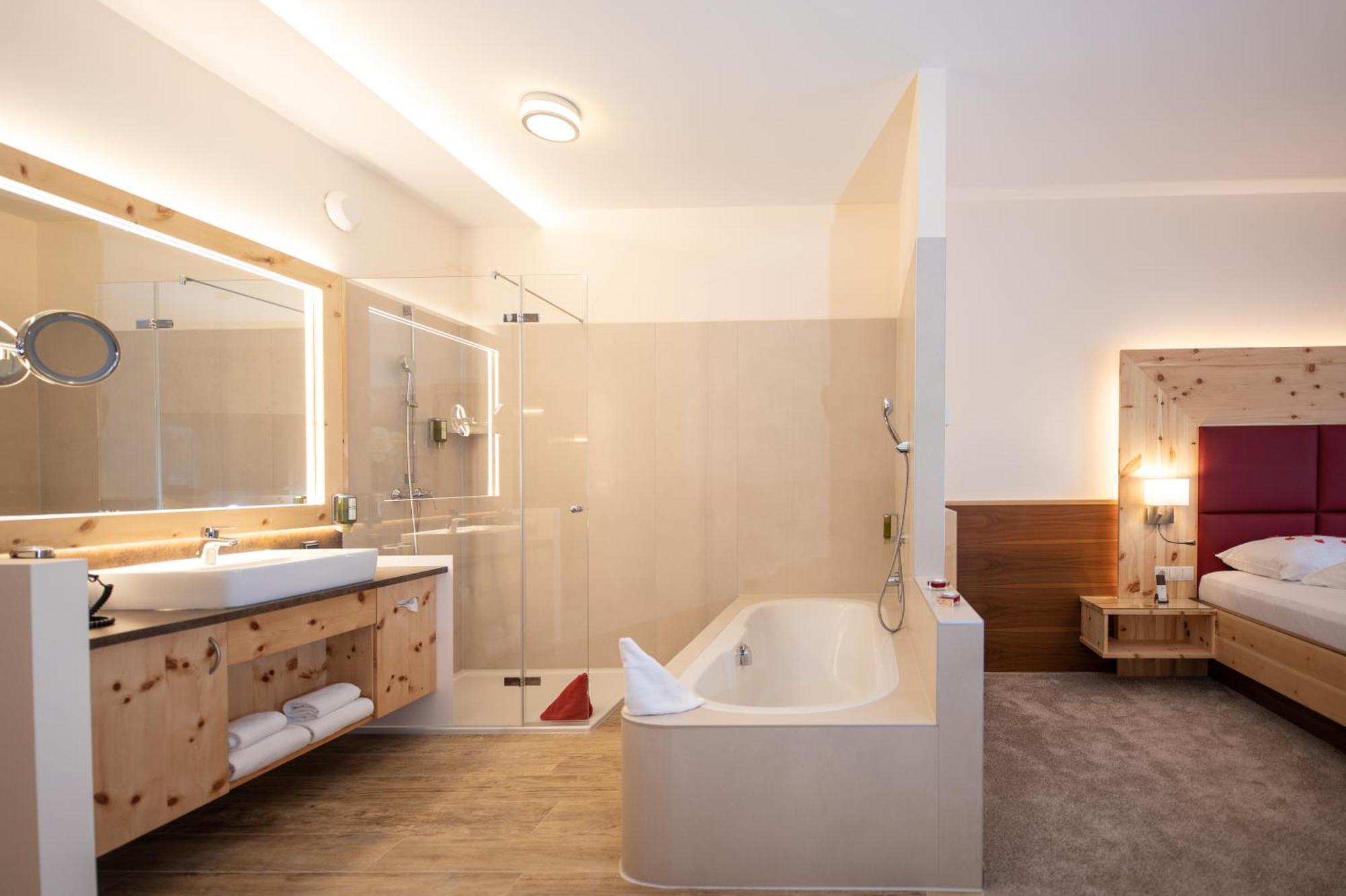 Thermenhotel Puchasplus シュテガースバッハ エクステリア 写真