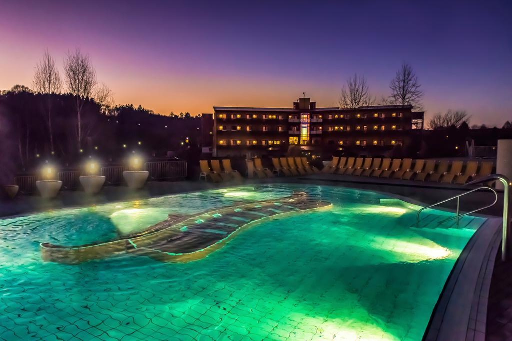 Thermenhotel Puchasplus シュテガースバッハ エクステリア 写真