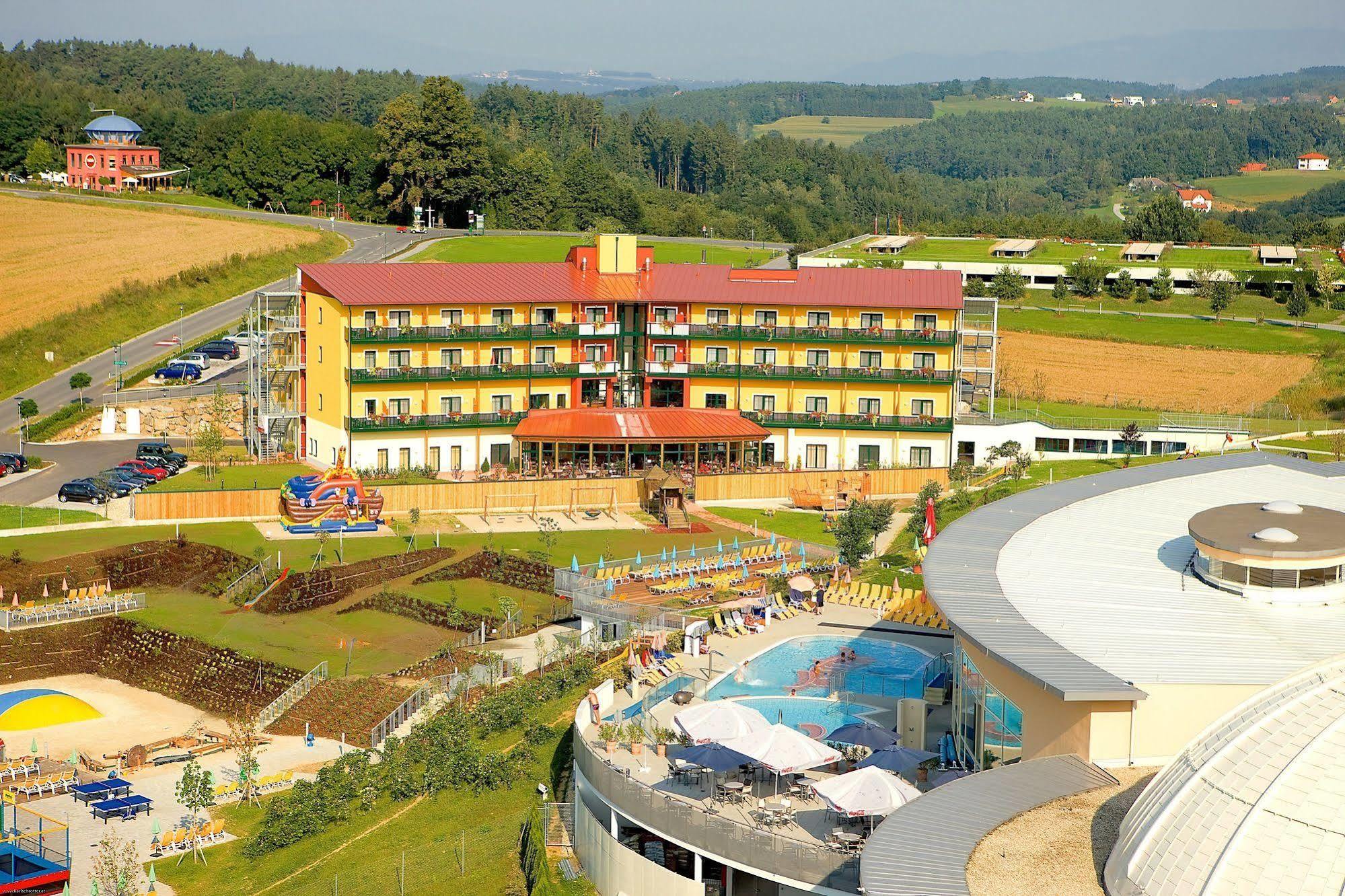 Thermenhotel Puchasplus シュテガースバッハ エクステリア 写真