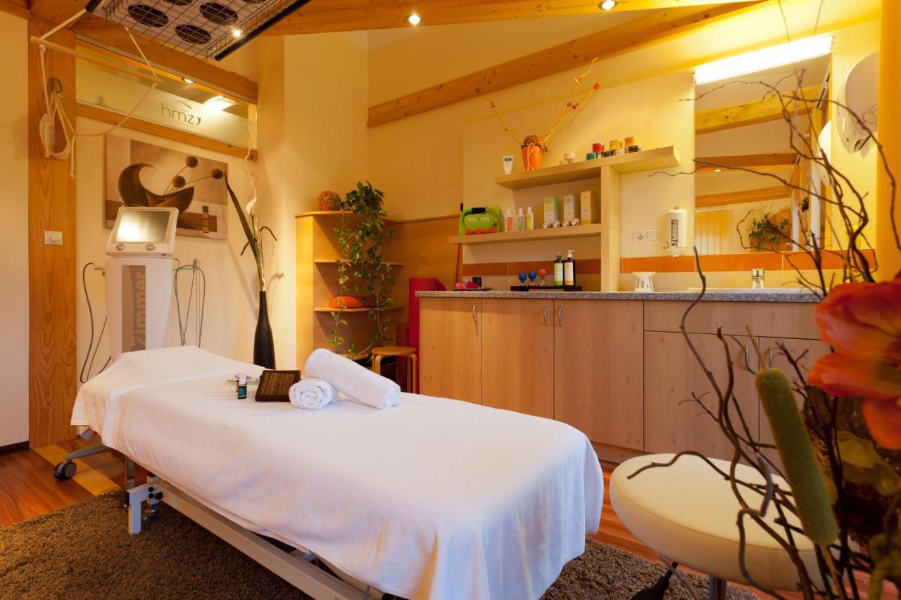 Thermenhotel Puchasplus シュテガースバッハ エクステリア 写真